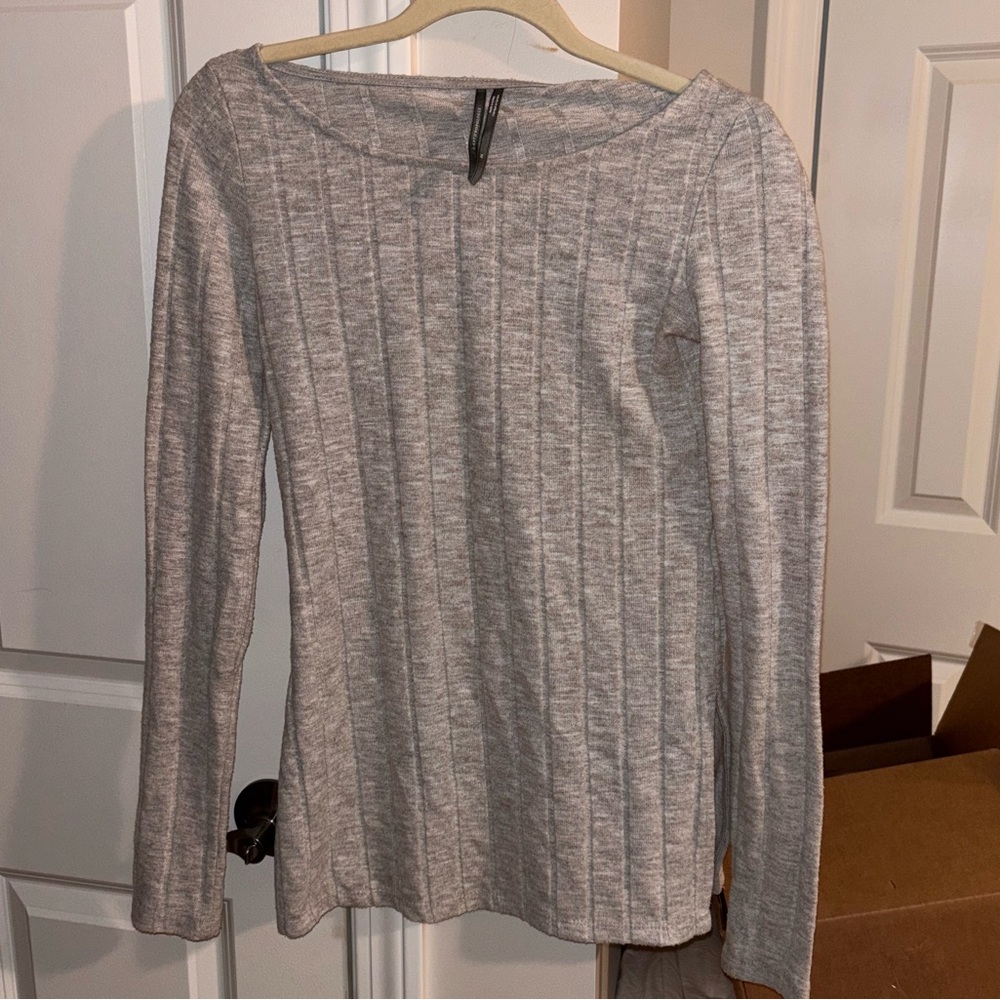 Anthropologie grey long sleeve